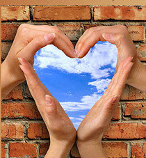 heart-framed-with-hand