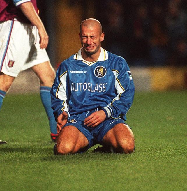 FOOTBALL WORTHINGTON CUP 3RD ROUND : CHELSEA V ASTON VILLA 4-1 .