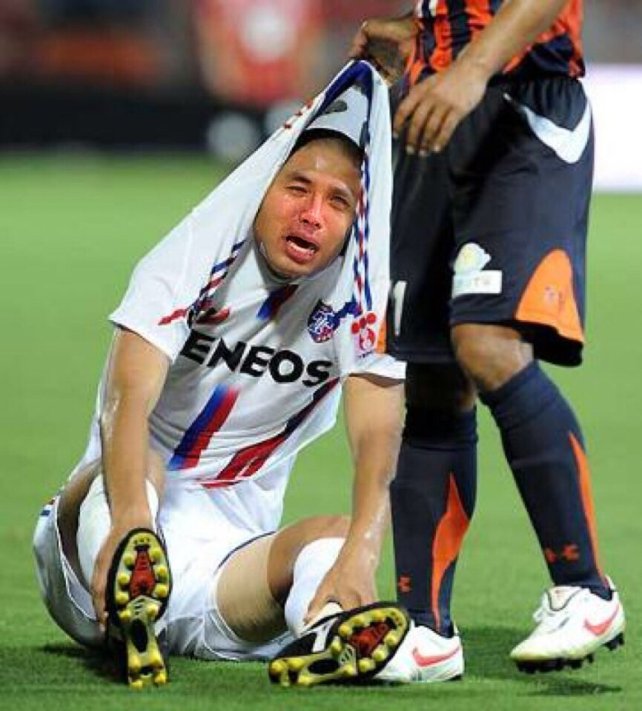 Lazy-Player-Funny-Soccer-Image