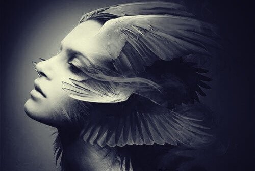 femme-avec-ailes